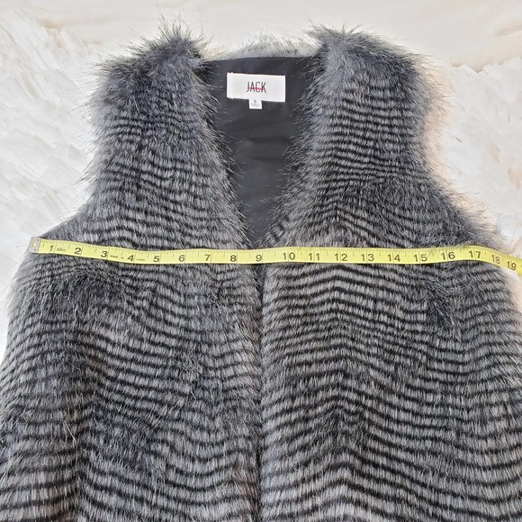 JACK | BB DAKOTA FAUX FUR STRIPED GRAY VEST ACRYLIC BLEND WOMEN'S SIZE SMALL - Picture 9 of 11
